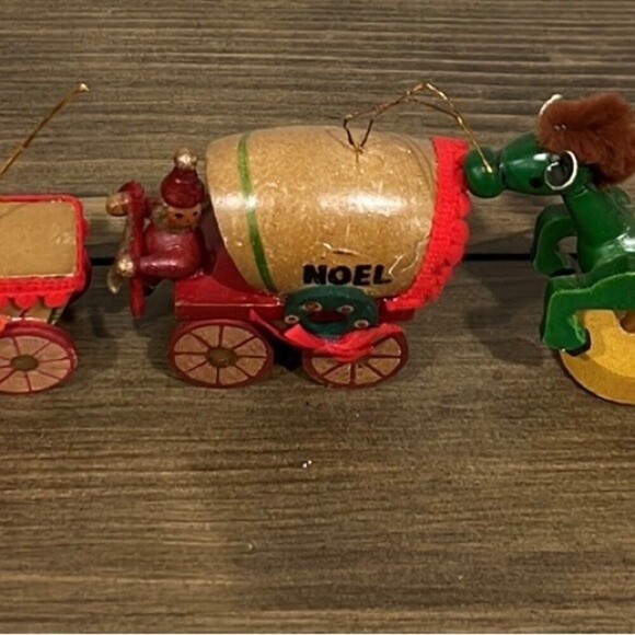 Lot of 18 vintage russ wooden ornaments - Picture 3 of 7